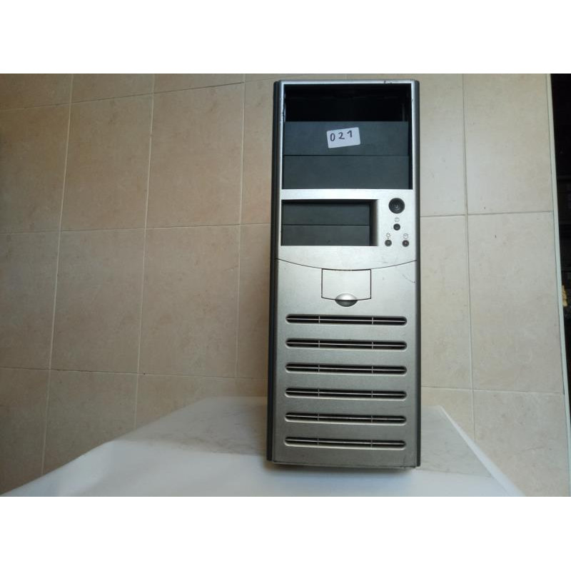 БУ Корпус ATX без КП Chieftec (021) габариты: 438x460x180мм; отсеки: 3x5.25" 4x3.5", верхний БП