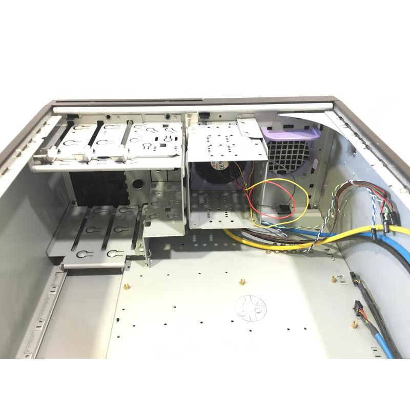 БУ Корпус Chieftec Mesh DH-03B-SL (розміри: 465/205/435, 5,25 "х3, 3,5" х2, 3,5" внут.х3)