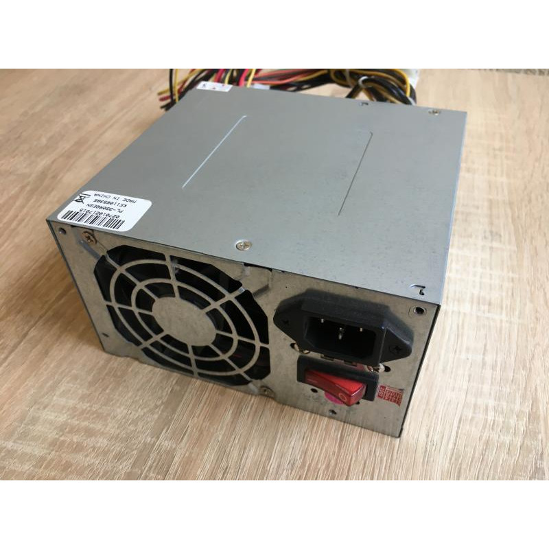 БУ Блок питания 350 Вт Power Master, 24+4 pin, питание видеокарты - Нет, 120 мм, ATX, PM-350CB