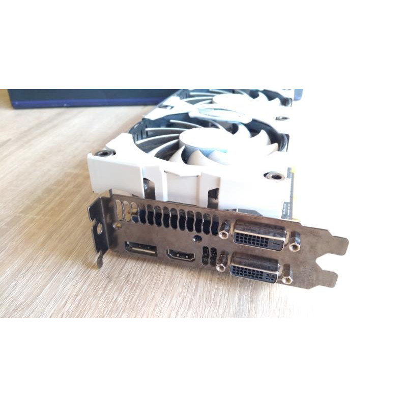 БУ Видеокарта Gigabyte GeForce GTX 780, 3 ГБ, GDDR5, 384 бит, 863/6008 МГц,