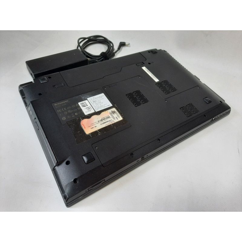 БУ Ноутбук 15.6" Lenovo B570, Core i3-2310M (2.1 ГГц) 4GB DDR3, GeForce 410M 1Gb, 500GB