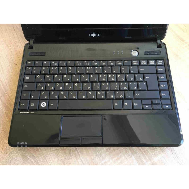 Laptop 13.3", Fujitsu Lifebook SH531, i3-2370M (2.4 GHz), GT 410M (1 GB), 4GB DDR3, 320GB HDD