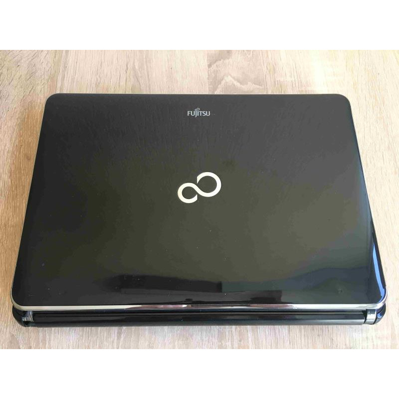 Laptop 13.3", Fujitsu Lifebook SH531, i3-2370M (2.4 GHz), GT 410M (1 GB), 4GB DDR3, 320GB HDD