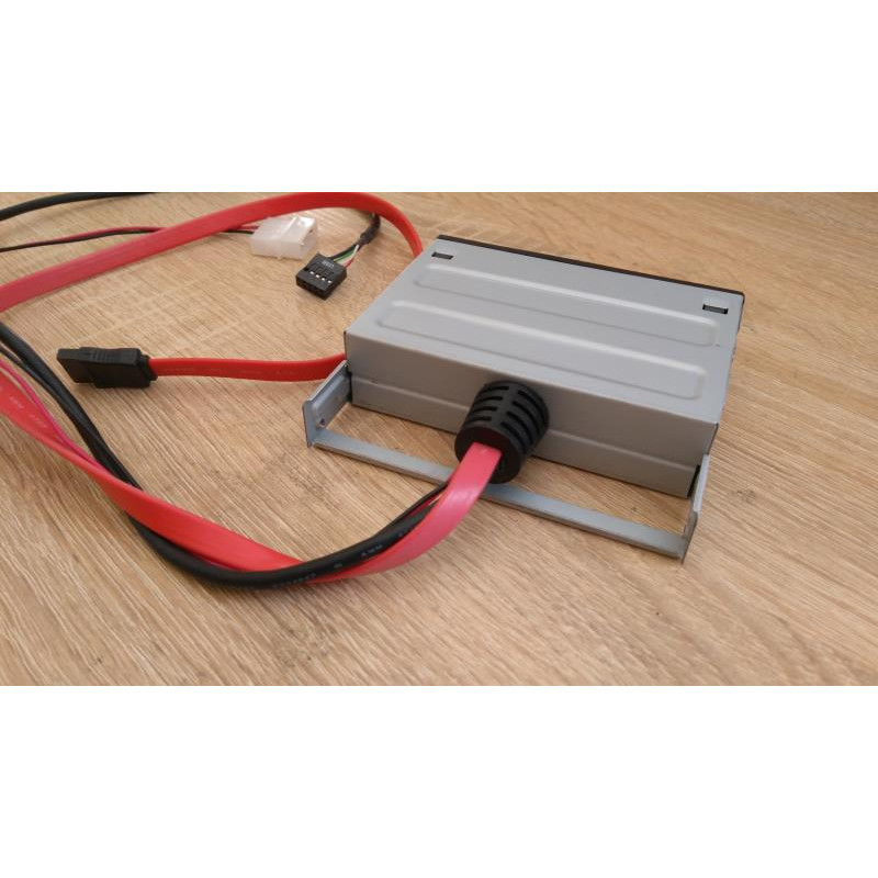 STLab Card Reader with 2.5" SATA HDD Docking Station for 3.5" PC Bay (U-407)