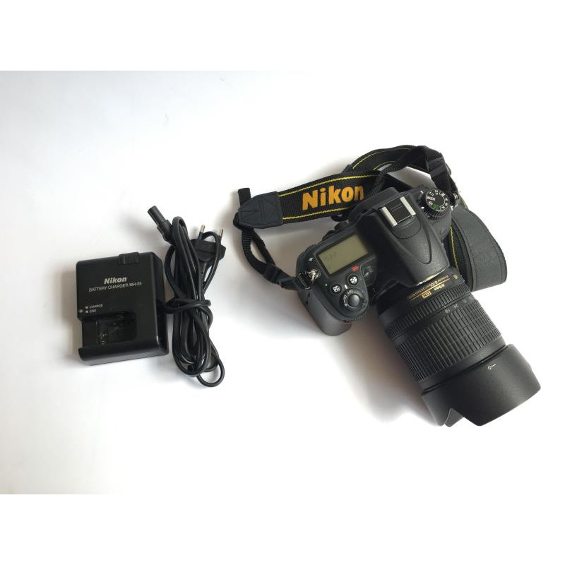 Used Nikon D7000 Kit (18-105VR) camera, mileage 15350 photos