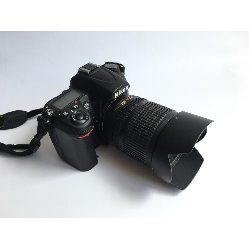 Used Nikon D7000 Kit (18-105VR) camera, mileage 15350 photos