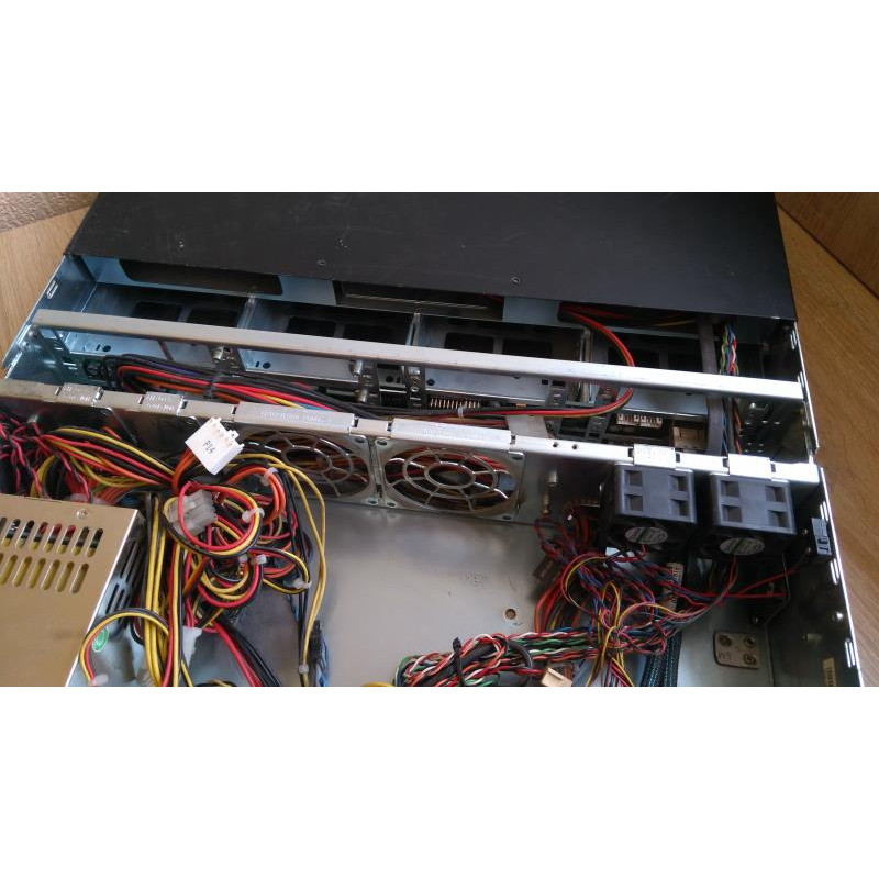 БУ Корпус для сервера 2U AIC RMC2K2-XP, 483x686x89мм, EATX, 8x3.5", 800W