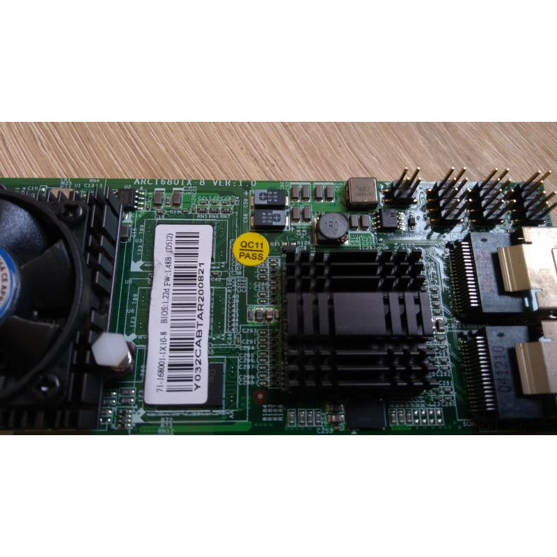 Used RAID controller Areca 1680IX-8, SAS, PCI-e x4, 512mb, 3GB/S, 2xSFF-8087, SFF-8088