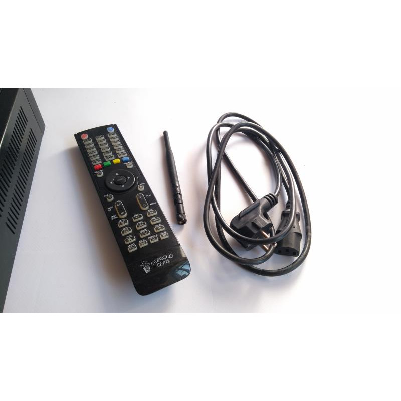 БУ HD-медіаплеєр Popcorn Hour C-200, без HDD, радіопульт