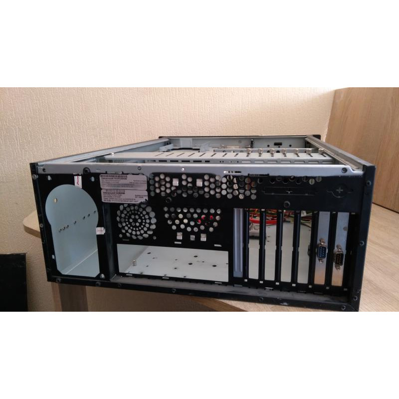 БУ Корпус для сервера 4U Chenbro RM4112X, 483x595x176мм, EATX, 5x3.5", 3x5.25", без БП