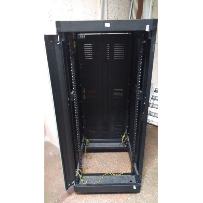 Used Floor-standing cabinet 27U 600X900 Master Group, glass/blank door, on legs