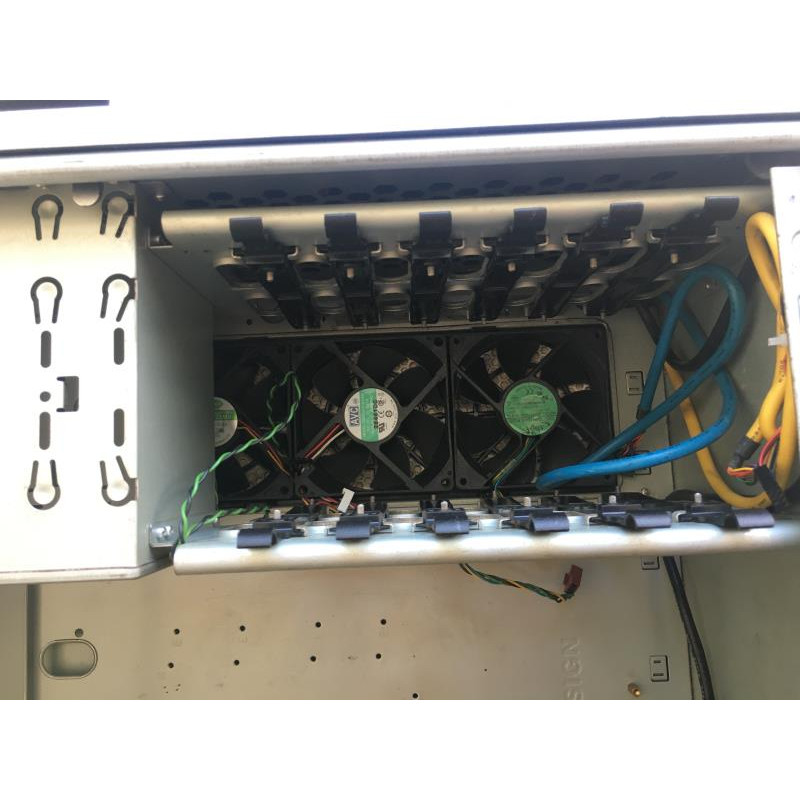 Used Miditower case for 4U server Chieftec LCX-01B-B-SL, 205 x 540 x 540 mm, EE-ATX, 6x3.5"