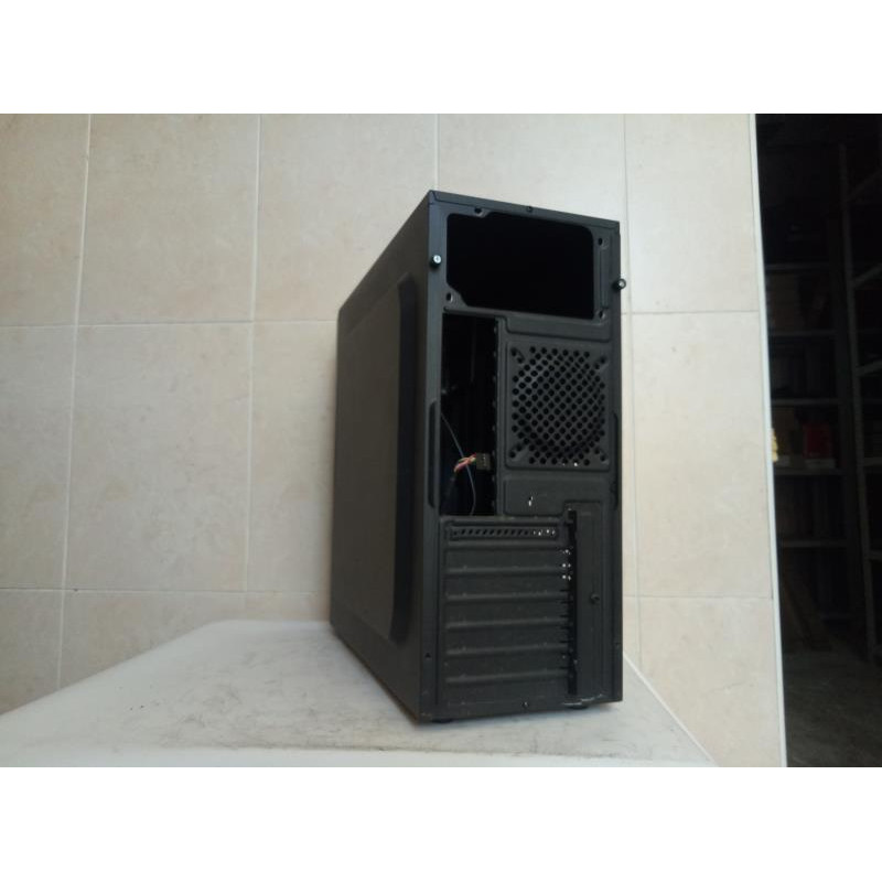 БУ Корпус ATX без КП Chieftec (031) габариты: 403x405x175мм; отсеки: 2x5.25" 1x3.5", верхний БП