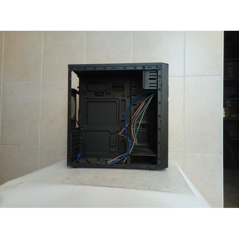 БУ Корпус ATX без КП Chieftec (031) габариты: 403x405x175мм; отсеки: 2x5.25" 1x3.5", верхний БП