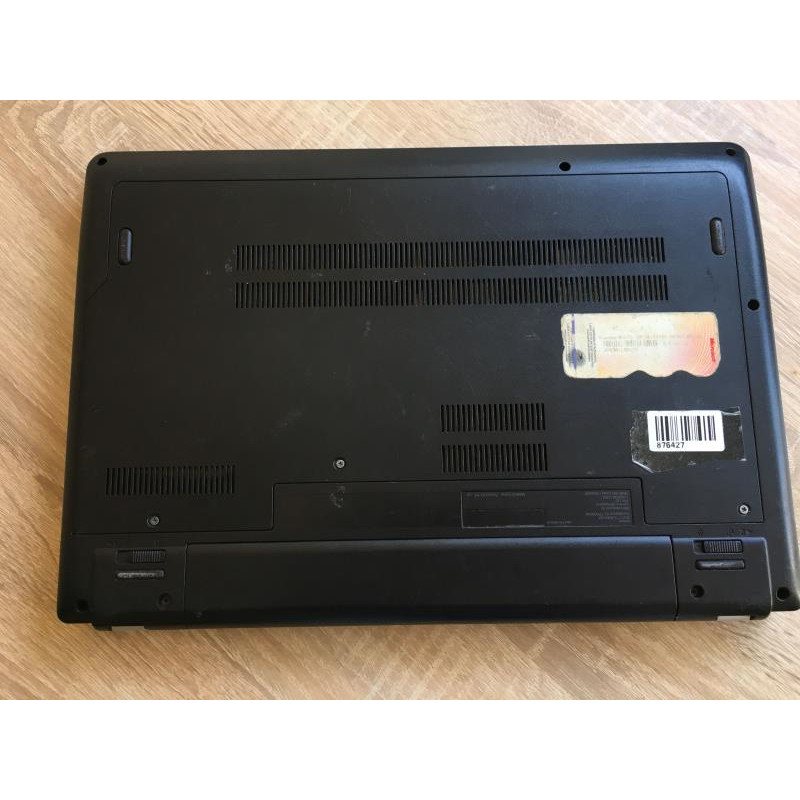 Used Laptop 13.3", Lenovo ThinkPad E330, i3-3110M (2.4 GHz), 4GB DDR3, no HDD