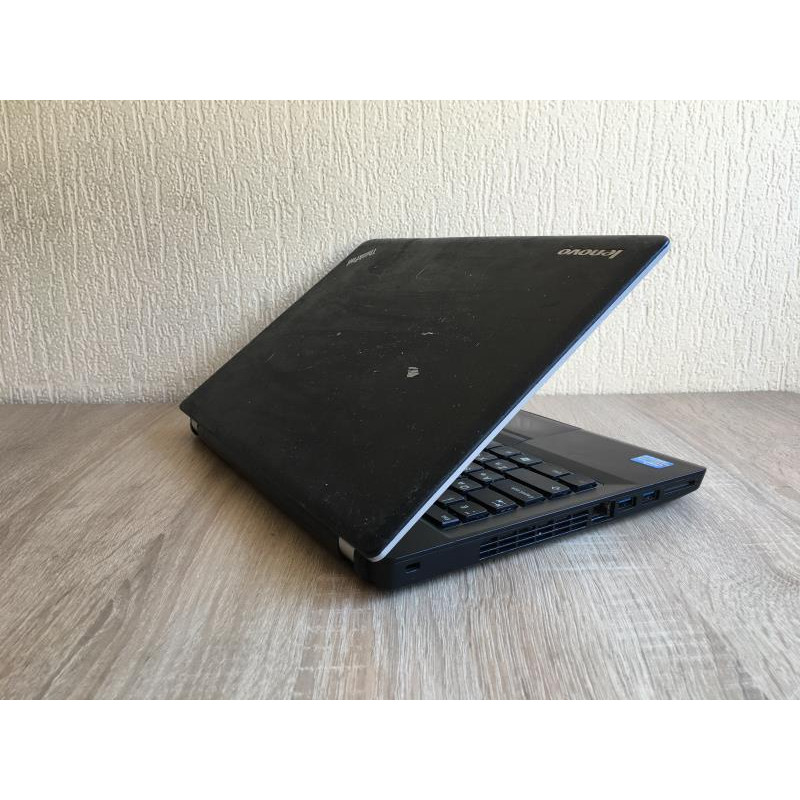 Used Laptop 13.3", Lenovo ThinkPad E330, i3-3110M (2.4 GHz), 4GB DDR3, no HDD