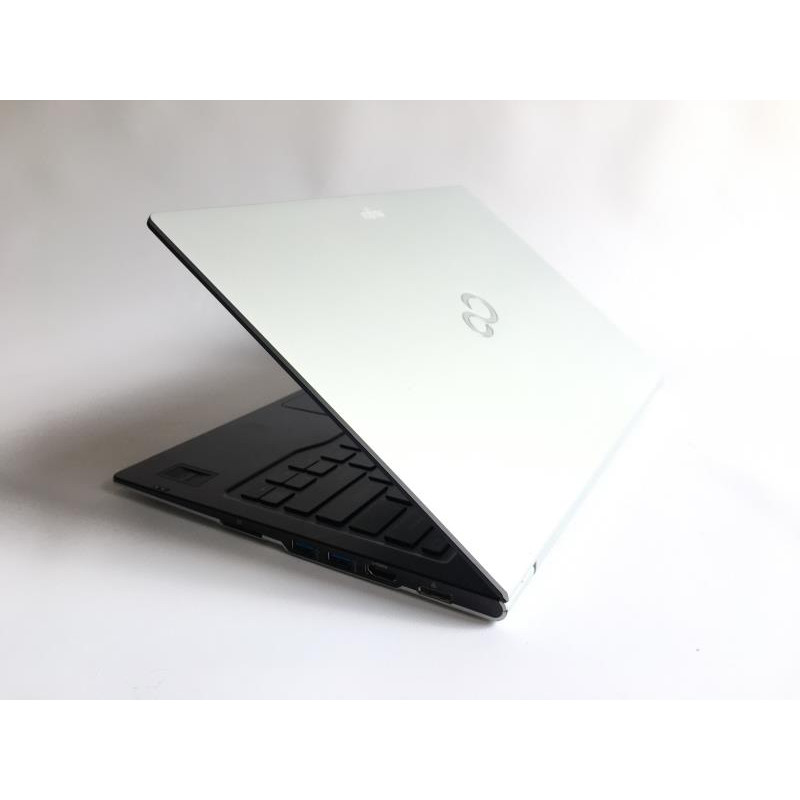 Used Ultrabook 14", Fujitsu Lifebook U772, i7-3687U (2.1GHz), 8GB DDR3, HDD 500 Gb