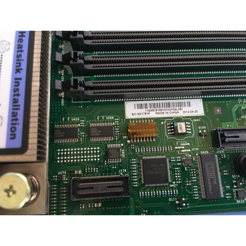 БУ Блейд-сервер IBM BladeCenter HS23 7875A2G (2x2.5") 1 х E5-2609, 16Gb DDR3, no HDD