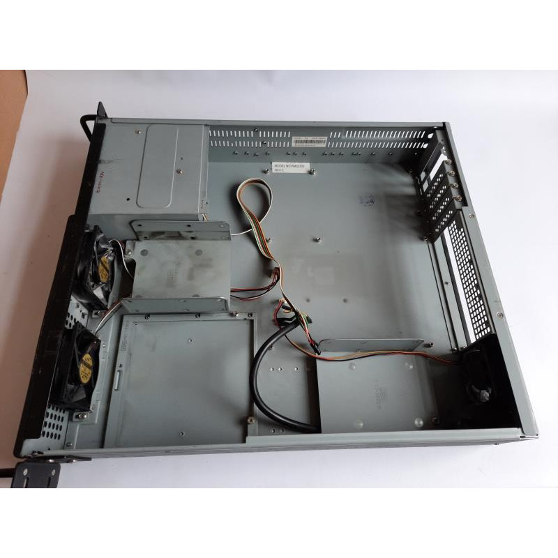 БУ Корпус для сервера 2U, Chenbro RM22300, 420x510x89мм, ATX, 3 x 80мм