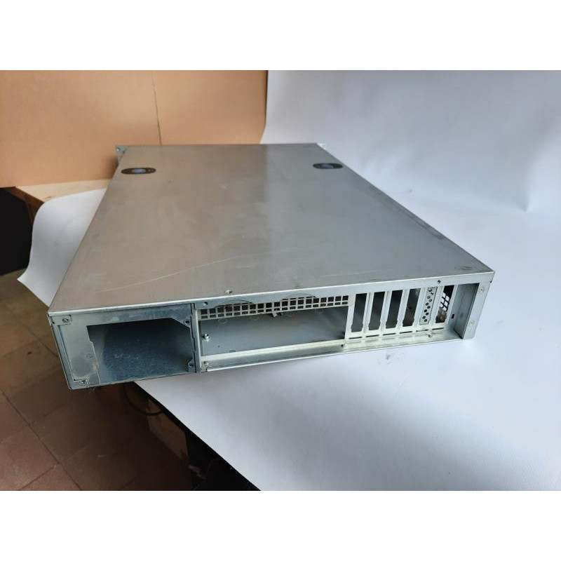 БУ Корпус для сервера 2U, Chenbro RM21706, 430x665x89мм, EATX, 6 x 3.5" HDD