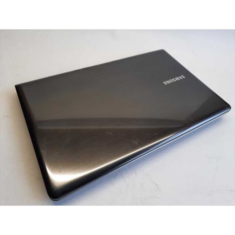 БУ Корпус для ноутбука Samsung NP350 (NP350V5C-S0ERU)