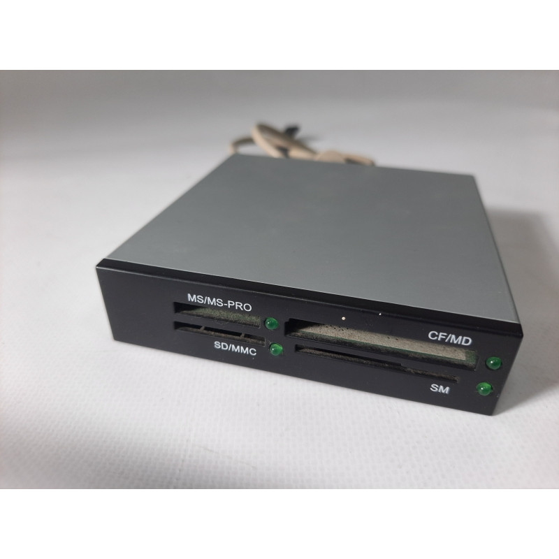 Used Griffon CR-363X Card Reader for 3.5-inch PC bay