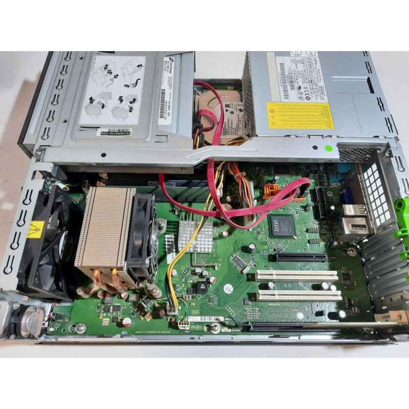 Used Computer Fujitsu Esprimo E7935 SFF, Core 2 Duo E8400 (3.0Ghz) 4Gb DDR3, Intel X4500, 250Gb HDD