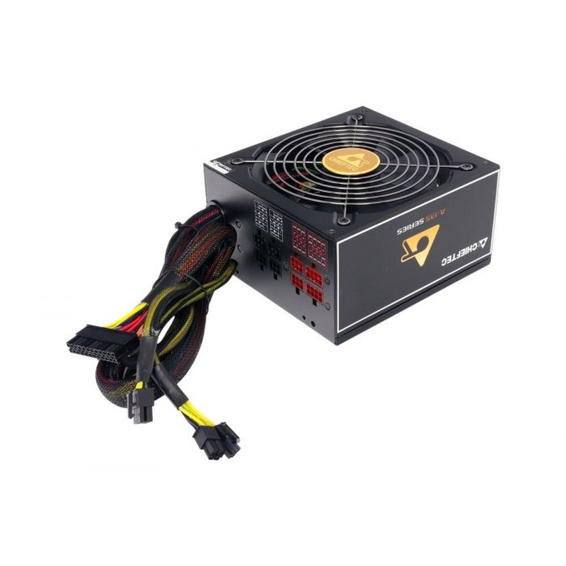 БУ Блок живлення 850 Вт Chieftec, 24+1x8+2x4 pin, живлення відеокарти – 4x(6+2pin), 140 мм, ATX
