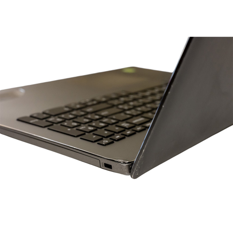 Уцінка! БУ Ноутбук 15.6" Lenovo 520-15IK, i5-8250U (1.6ГГц) 8GB DDR4, GeForce MX150 (2Gb), 120GB SSD