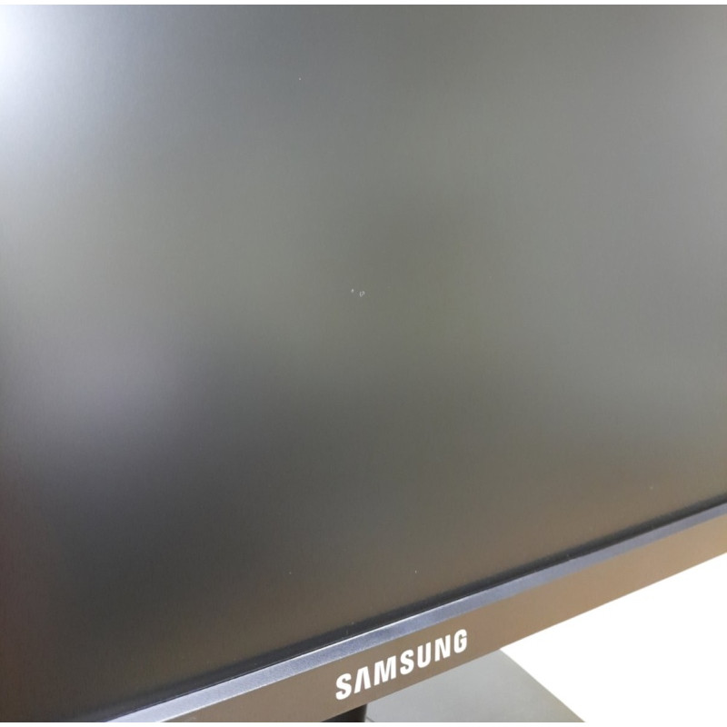 Уценка! БУ Монитор 21.5" LED TN, Samsung S22E200B, 1920x1080, 5 мс, 16:9, VGA, DVI, LS22E20KBSI