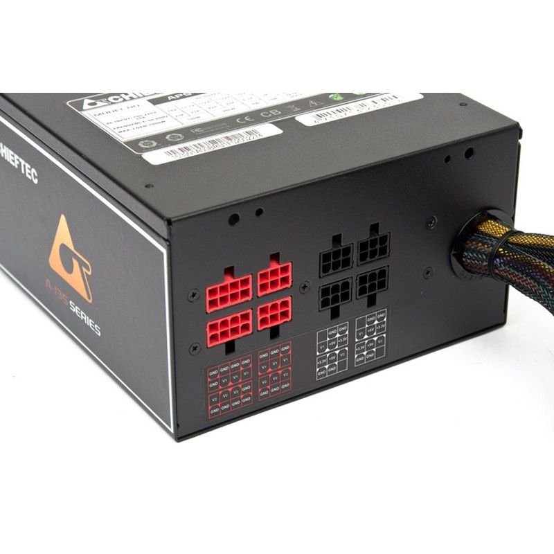 БУ Блок живлення 1000 Вт Chieftec, 24+8+8 pin, живлення відеокарти – 2x(6+2pin), 140мм, ATX