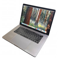 БУ Ноутбук 15.4" Apple MacBook Pro 2018 (A1990), Core i7-8750H, 16GB DDR4, Pro 555X (4ГБ), 256GB SSD