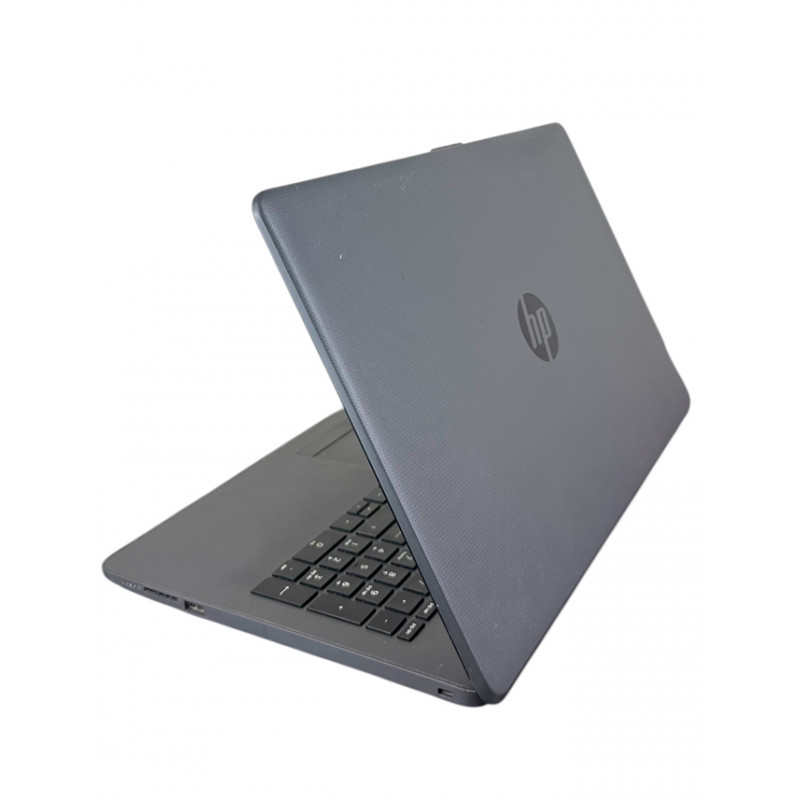 Уцінка! БУ Ноутбук 15.6" HP 250 G6, Core i5-7200U (2.5GHz) 8GB DDR4, Radeon R5 M330 (2GB), 120Gb SSD