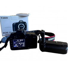 Used Canon EOS 5D Mark II Body Camera, 21.1MP, 3" display, mileage 69,112