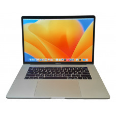 БУ Ноутбук 15.4" Apple MacBook Pro 2018 (A1990), Core i7-8750H, 16GB DDR4, Pro 555X (4ГБ), 256GB SSD