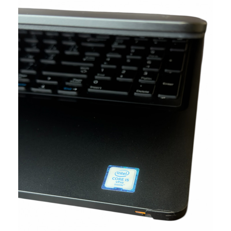БУ Ноутбук 15.6" Dell Latitude 5580, Core i5-6300U, 8GB DDR4, Intel HD 520, 256GB SSD M.2 -С