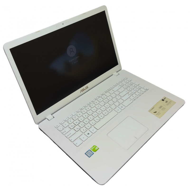 БУ Ноутбук 17.3" ASUS VivoBook 17 X705UF, Core i3-7100U, 8GB DDR4, GeForce MX130 (2Gb), 240GB SSD