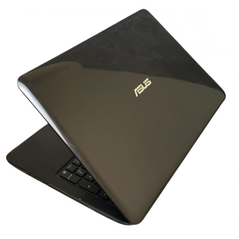 Used 15.6" Asus VivoBook X556UA Laptop, i5-6200U (2.3 GHz), 8 GB DDR4, Intel HD, 240 GB SSD